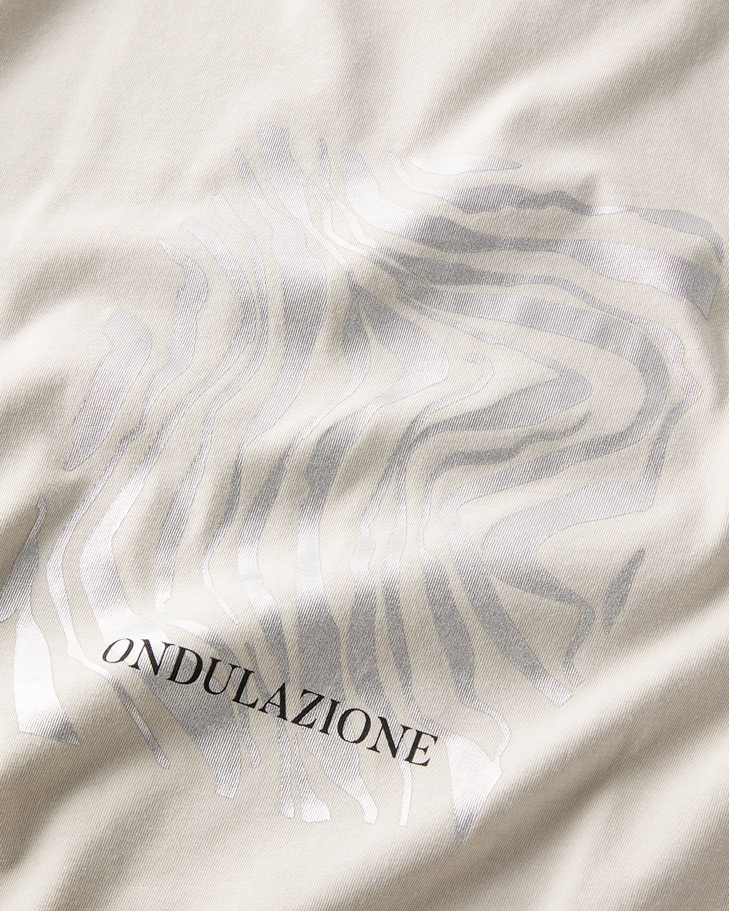 メタリックデザインTシャツ 詳細画像 ライトグレー 4
