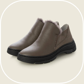 アンクルスリッポンムートンブーツ [オーク] ¥27,390税込