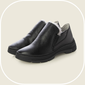 アンクルスリッポンムートンブーツ [ブラック] ¥27,390税込